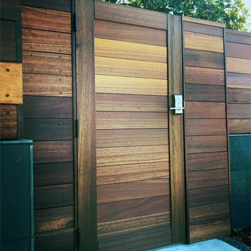 25-Cool-Garden-Wooden-Gates-25.jpg