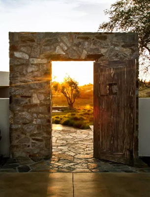 25-Cool-Garden-Wooden-Gates-3.jpg