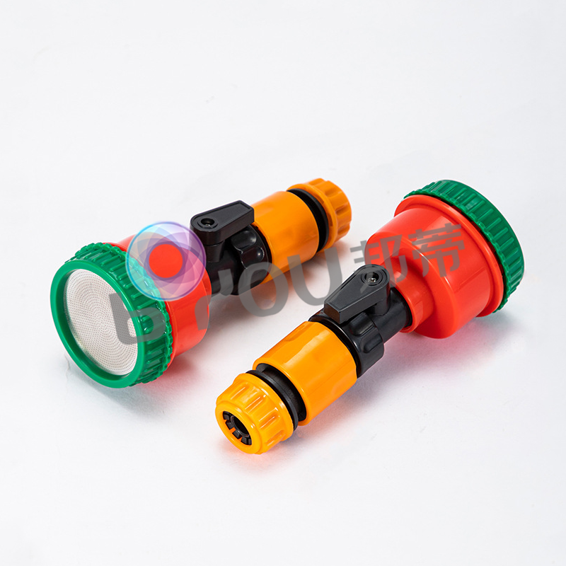 garden-irrigation-sprinkler-nozzle-with-hose-connector-13.png